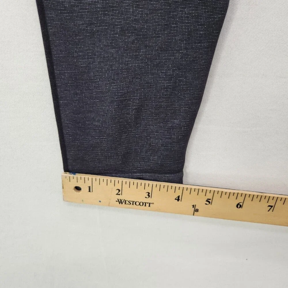 Spanx® Seamless Leggings Compression Track Stripe in Graphite Dust Size Medium - Picture 10 of 13